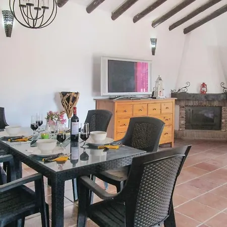 Three-bedroom Holiday In Prázdninový dům Torrox