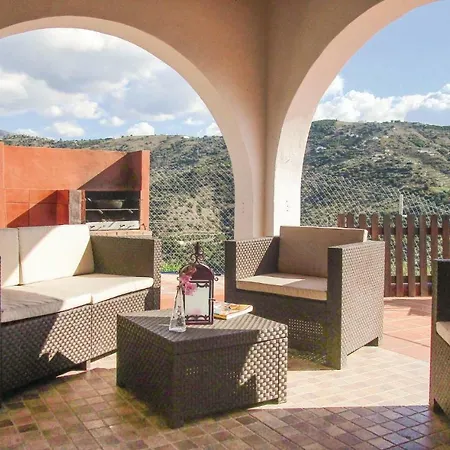 Three-bedroom Holiday In Torrox