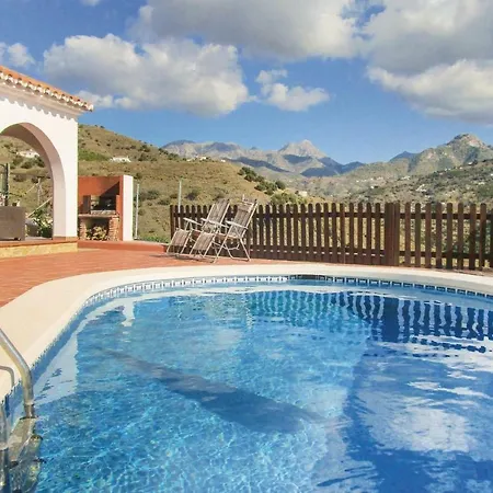 Three-bedroom Holiday In * Torrox