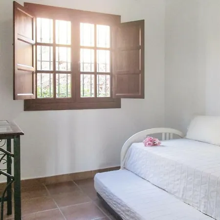 Three-bedroom Holiday In